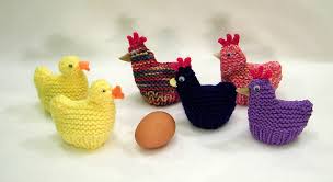 Leave a long yarn tail and thread the tail through the remaining 8 stitches on your needle, pull. Ravelry Chicken And Duck Egg Cozies Easter Pattern By Claudia Lowman
