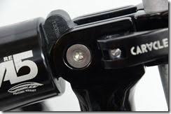 caracle sの秘密 その3 折りたたみ自転車は 折りたたんで持ち運ぶ場面が多くなります 鉄道に載せて移動 輪行 するにせよ 車に載せて移動するにせよ 軽いに越したことはありません dsc 4015 caracle sの重量はわずか10 8kg 同価格 折りたたみ自転車