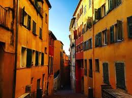 C'était en janvier et tout le monde a sorti son polaire. Le Top 10 Des Villes Les Plus Chaudes De France Escale De Nuit