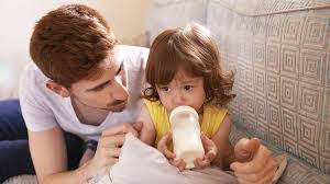 Maka cara terbaik adalah dengan memilih susu yang sesuai berdasarkan keadaan anak. Lebih Baik Anak Minum Susu Daripada Tak Makan Ini Silap Ibu Yang Boleh Jejaskan Perkembangan Anak Pa Ma