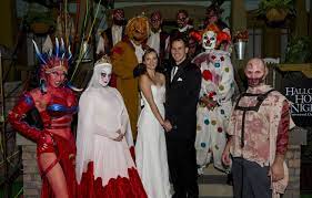 Guests Wearing Halloween Costume Halloween Wedding Night Wedding Photos Elegant Halloween