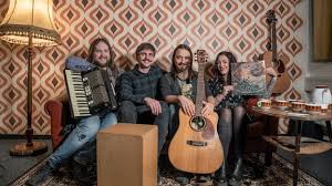 Programmchef bei radio gong seit 2009. Gong 97 1 Das Radio Gong Rocksofa Zeremony Youtube