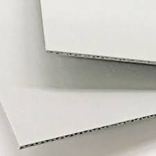 保存額装 アーカイバルボード 額縁内部の環境を整える、無酸性の厚み調整材です