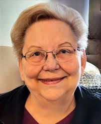 Alice Ketter's Instagram, Twitter & Facebook