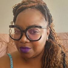 Renetta Williams's Instagram, Twitter & Facebook