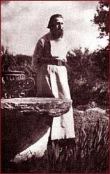 A fost unul din martirii gulagului comunist, închis la securitatea din brașov, dus la canal, închis la jilava, bucurești, timișoara și la oradea. Despre Rugaciune Parintele Arsenie Boca Pdf Free Download