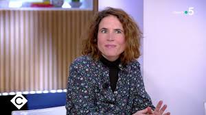 Mazarine marie pingeot born 18 december 1974 in avignon vaucluse who changed her name to mazarine marie mitterrand pingeot in november 2016 is a writer. Mazarine Pingeot Explore La Peur C A Vous 05 01 2020 Youtube