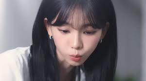 순간의 카리나's Video