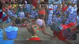 Kanga moja kitandani jionee mwenyewe. Kanga Moja Chupi Mnato Tazama Apa Youtube
