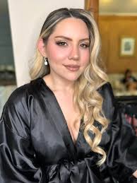 Hi all, really hoping I could have a couple mins of your time. Bellissimi  Beauty has been nominated for Makeup Artist and Entrepreneur of the Year at  the Beauty & Skincare Awards