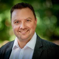 GILLELEJE: En fejring af den flotte og farlige fjæsing-fisk