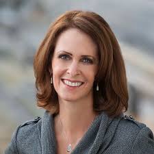 Amy Hardison's Instagram, Twitter & Facebook