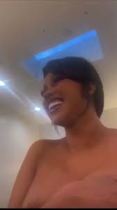 Cardi b on live not giving a F! - Porn - EroMe