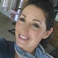 300+ perfiles de «Iona»