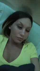 Leslie Rae's Instagram, Twitter & Facebook