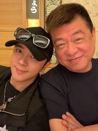 YouTuber gây sốc khi để lại 230 tỷ đồng cho 1 KOL tuổi teen, từ chối để lại  tài sản cho gia đình