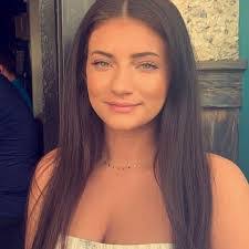 Madelyn Poole's Instagram, Twitter & Facebook