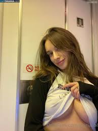 Fucked a slutty Onlyfans girl in fishnets  OF @sophia.valentine