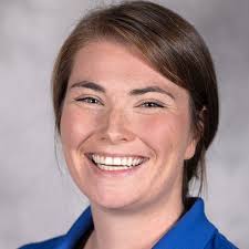 Danielle Halsey's Instagram, Twitter & Facebook