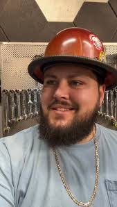 Clinton Wiseman's Instagram, Twitter & Facebook