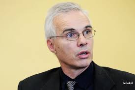 La tête du directeur général de la MRC de La Côte-de-Beaupré réclamée