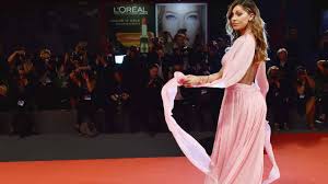 Belén rodriguez incinta è sempre più bella, impossibile dire il contrario: Belen Rodriguez Mostra Il Pancione Di 23 Settimane Su Instagram