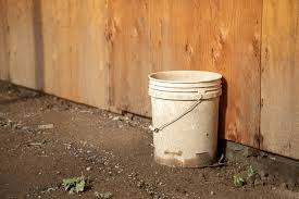 This is an epic project for the ultimate prepper or diyer. 50 Brilliant Uses For A 5 Gallon Bucket
