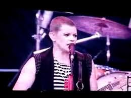 Natalie Maines Buzzed Her Hair Before And After Youtube