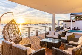 Самые новые твиты от tradewind coffee co. Tradewinds Apartments Home Facebook