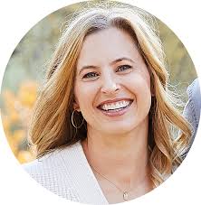 PERSONAL STYLING SERVICES · ERICA BALL STYLE