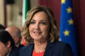Barbara palombelli e francesco rutelli sono a conoscenza di questa lettera. Barbara Palombelli Eta Altezza Peso Tutto Sulla Conduttrice Di Stasera Italia Urbanpost
