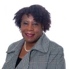 Karen Currington's Instagram, Twitter & Facebook