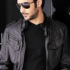 Stream Gulabi Aankhen