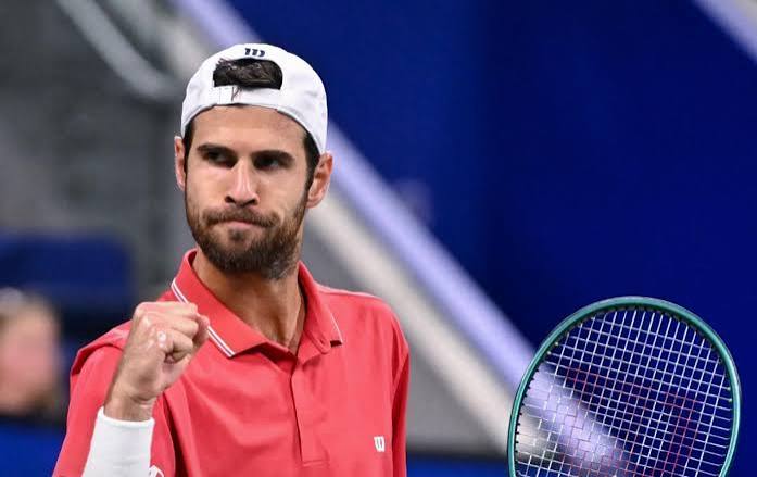 KHACHANOV YARI FİNALDE: BLOCKX SAKATLANIP ÇEKİLDİ