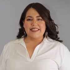 Julia Quiroz's Instagram, Twitter & Facebook