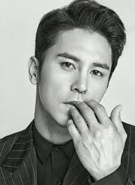 He competed in the tv chosun audition show mr. ìž¥ë¯¼í˜¸ ê´'ê³  ëª¨ìŒ