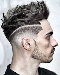 Coupe courte homme avec dégradé américain medium. Idee Tendance Coupe Coiffure Femme 2017 2018 Awesome Coupe De Cheveux Homme Fashion 2017 Coiffure Mode Mode2017 Cheveux Vogue Tunisie Maroc Algerie Magazine Fashion Luxe Inspiration Et People