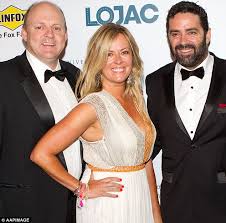 Get the latest player stats on amanda brown including her videos, highlights, and more at the official women's tennis association website. Afl Footy Show S Billy Brownless Poses With Sam Newman At Shane Warne S Nye Party Daily Mail Online