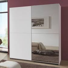 Ein großer spiegel bietet gelegenheit. Genial Kleiderschrank Weiss Spiegelturen Kleiderschrank Weiss Schiebetur Kleiderschrank Mit Spiegel