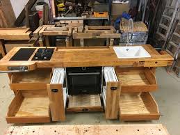 Kuche Kitchencarrier Aus Hobelbank S L Loftart Aus Hobelbank Kitchencarrier Kuche Loftart Sl Workbench Hobelbank Alte Werkbank Werkbank Ideen