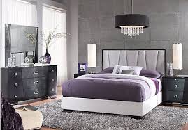 Shop For A Sofia Vergara Biscayne 5 Pc Queen Upholstered Bedroom At Rooms To Go Find Queen Bedroom Sets Th Bedroom Sets Upholstered Bedroom Bedroom Sets Queen