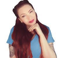 Pamela Lash's Instagram, Twitter & Facebook