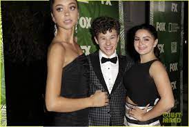 She played a minor role in the film. Tall Sarah Hyland By Cheeselover100 On Deviantart