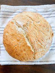 No Knead Artisan Bread in the Dutch Oven - Modern Farmhouse Family