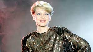 September 2020 aus der sachsenarena riesa. Carmen Nebel Jung So Schon Sah Sie Damals Aus