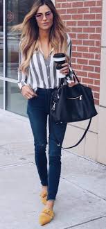 Black And White Striped Long Sleeve Shirt Outfit 100 Blouse Ripped Jeans Falloutfits Skirtoutfits Winter Shirt Spring Outfit Blue Striped Shirt Outfit Spring Outfits