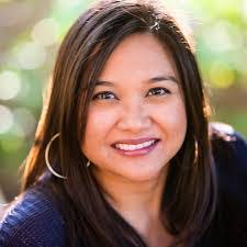 Amanda Solomon's Instagram, Twitter & Facebook