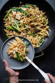 Cambodian Lort Cha With Stir Fry Techniques You Need To Know Khmer Food Cambodian Food Cambodian Desserts