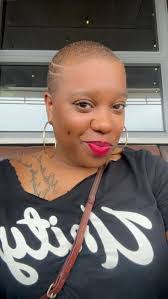 Evette Diaz's Instagram, Twitter & Facebook