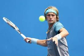 His older brother mscha is also a professional tennis. 17 Year Old Alexander Zverev Beaten By 34 Year Old Montanes In The First Round Of Umag